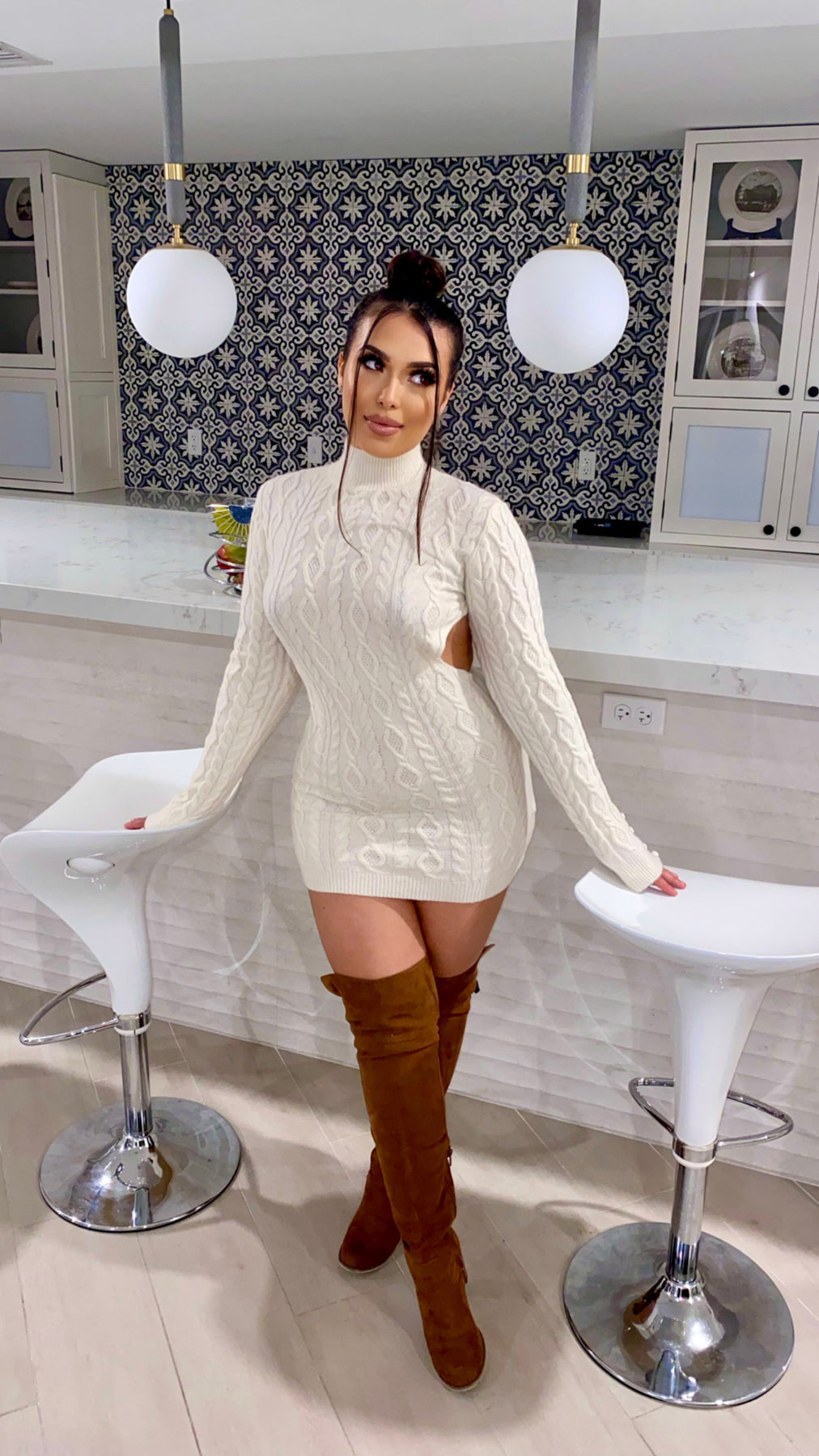 Estrella Open Back Sweater Dress – Zaoli Beauty